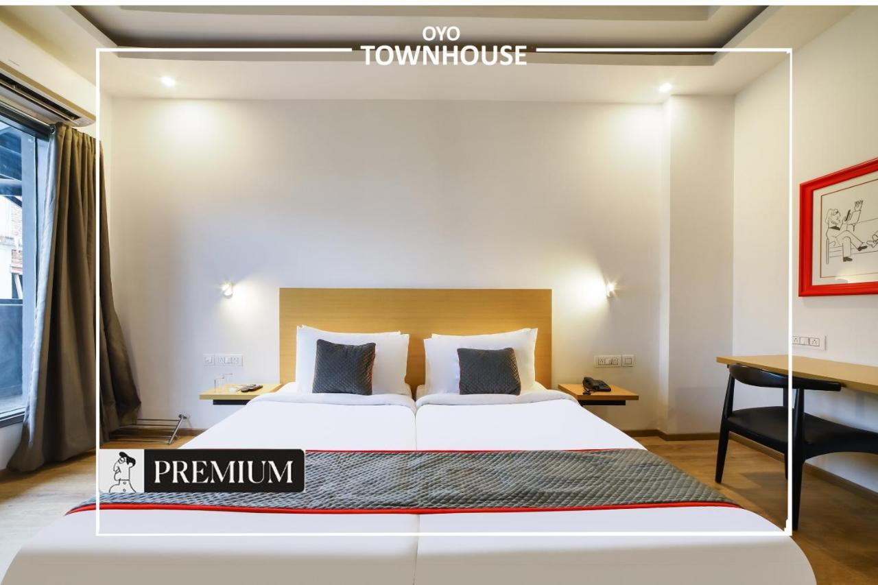 Oyo Townhouse 120 Shushant Lok Gurgaon Eksteriør bilde