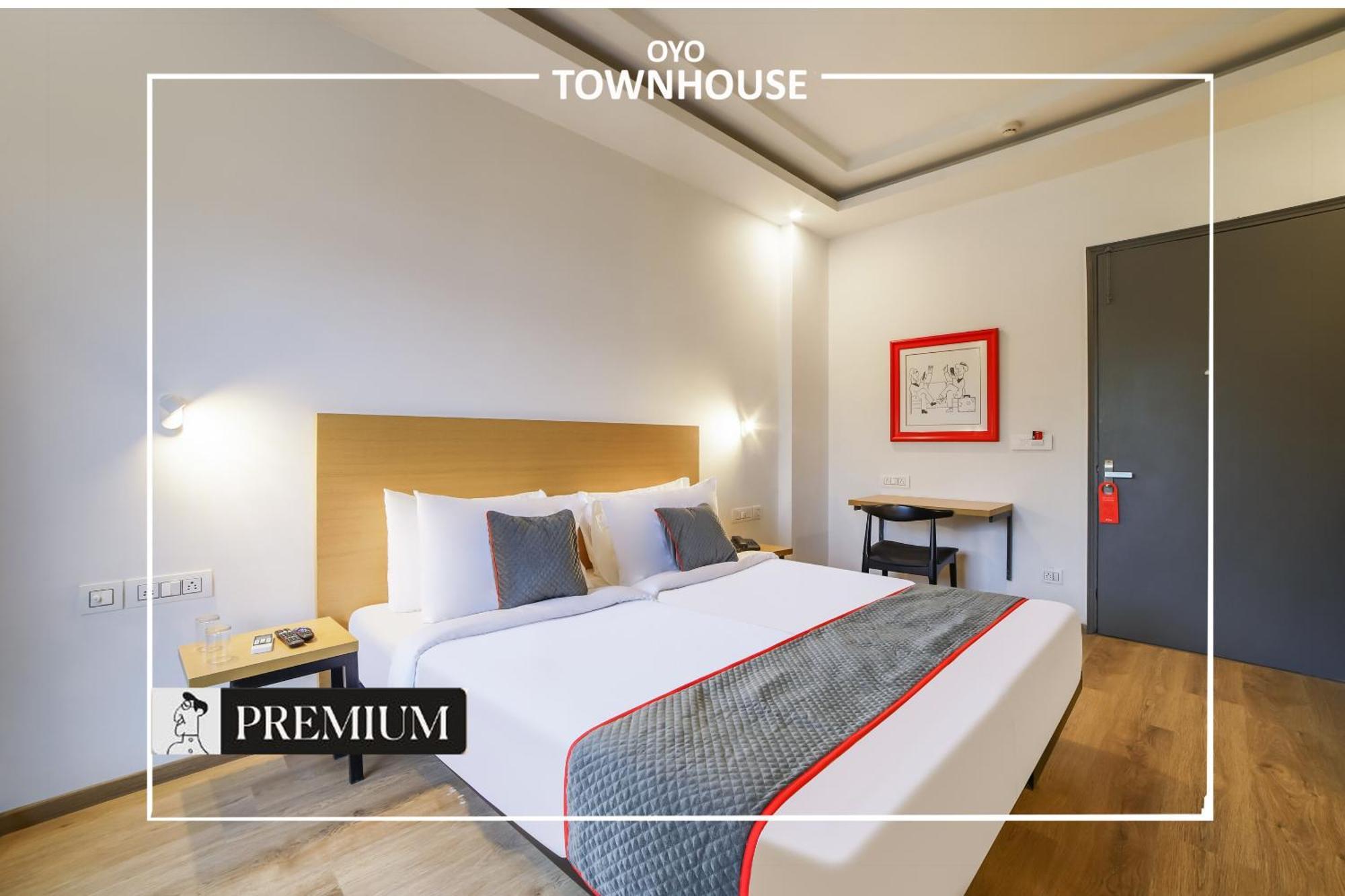 Oyo Townhouse 120 Shushant Lok Gurgaon Eksteriør bilde