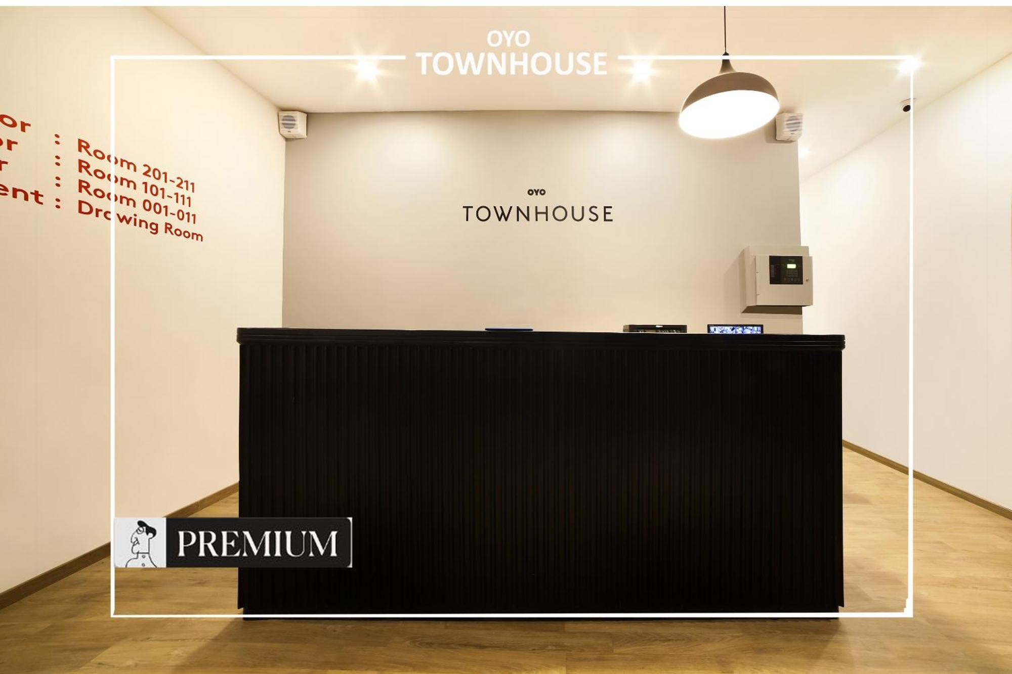 Oyo Townhouse 120 Shushant Lok Gurgaon Eksteriør bilde