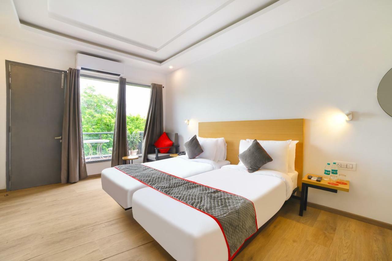 Oyo Townhouse 120 Shushant Lok Gurgaon Eksteriør bilde